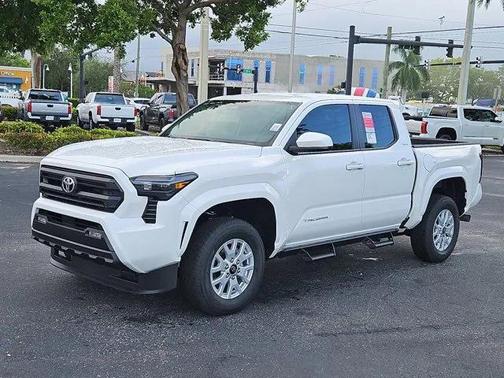 2025 Toyota Tacoma SR5