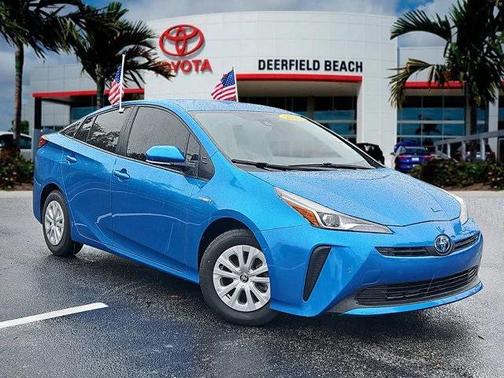 2022 Toyota Prius LE