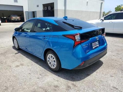 2022 Toyota Prius LE