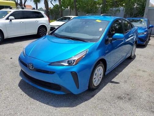 2022 Toyota Prius LE