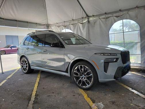 Gray Metallic 2025 BMW X7 M60i