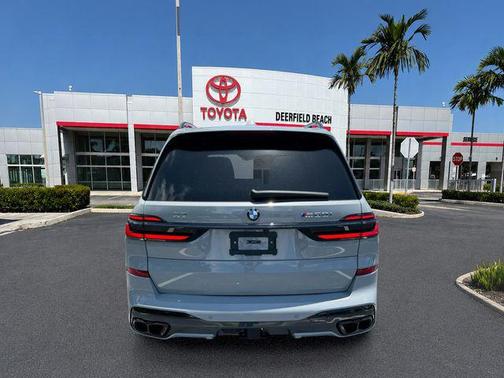 Gray Metallic 2025 BMW X7 M60i