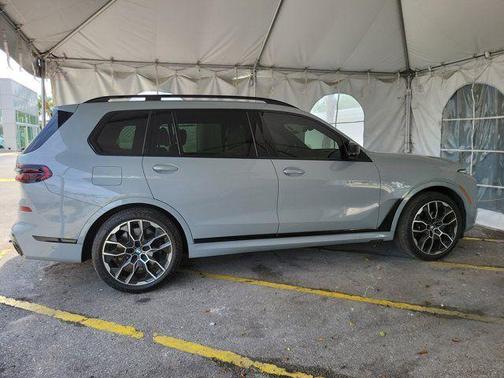 Gray Metallic 2025 BMW X7 M60i