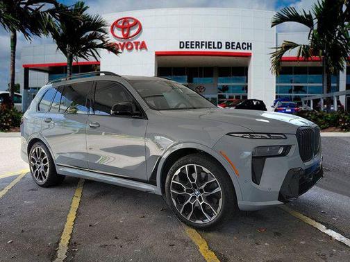 Gray Metallic 2025 BMW X7 M60i