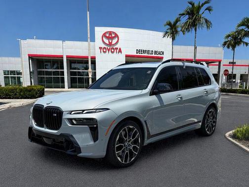 Gray Metallic 2025 BMW X7 M60i