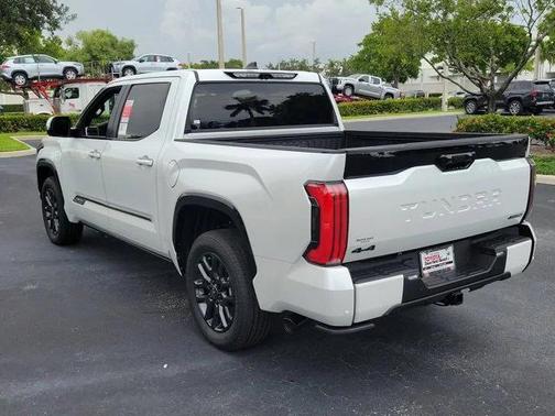 2025 Toyota Tundra Hybrid Platinum