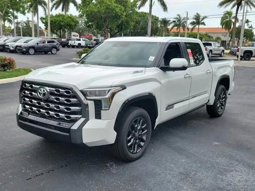 2025 Toyota Tundra Hybrid Platinum