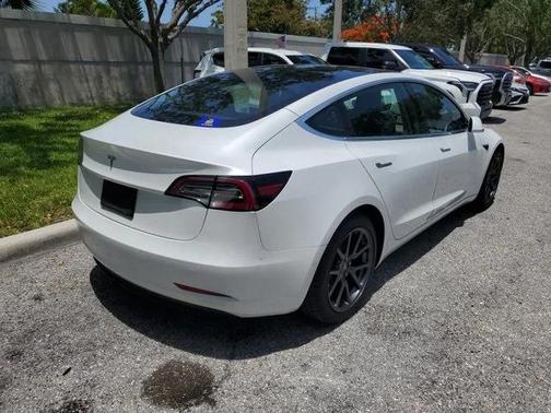 2020 Tesla Model 3 Standard Range Plus