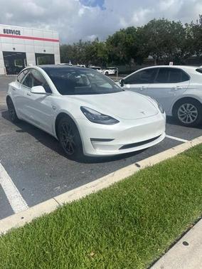 2020 Tesla Model 3 Standard Range Plus