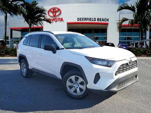 2020 Toyota RAV4 LE