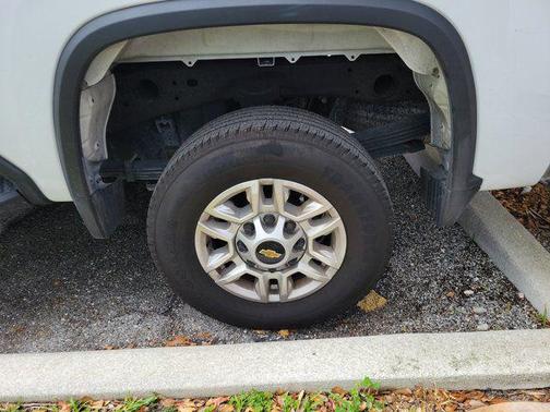 Summit White 2025 Chevrolet Silverado 2500 LT