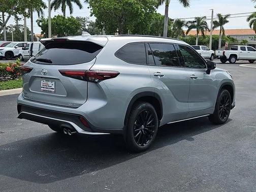 2025 Toyota Highlander XSE