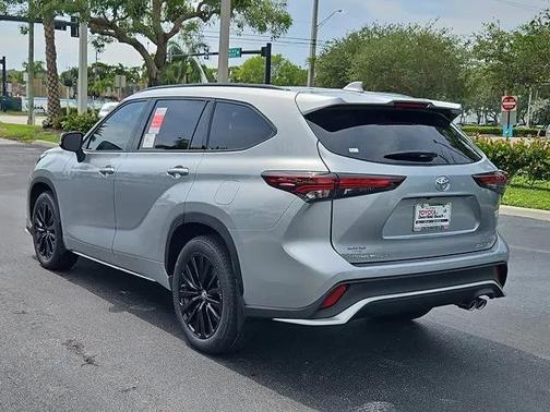 2025 Toyota Highlander XSE