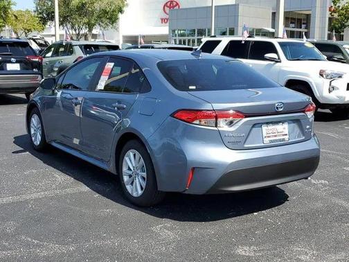 2025 Toyota Corolla Hybrid LE