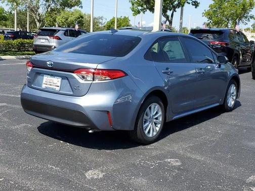 2025 Toyota Corolla Hybrid LE