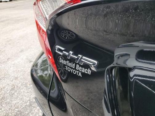 2021 Toyota C-HR XLE