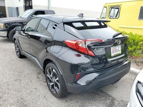 2021 Toyota C-HR XLE