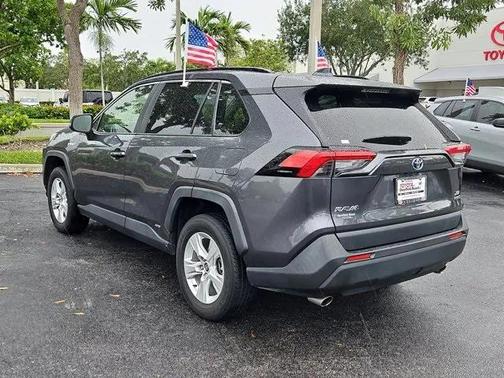 2020 Toyota RAV4 Hybrid XLE