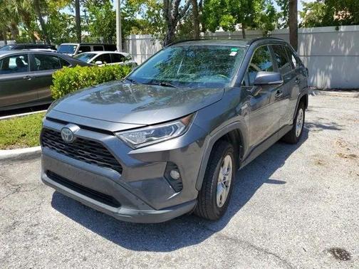 2020 Toyota RAV4 Hybrid XLE