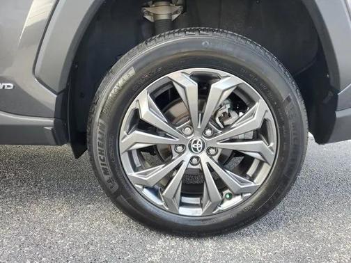 2023 Toyota RAV4 Hybrid XLE Premium