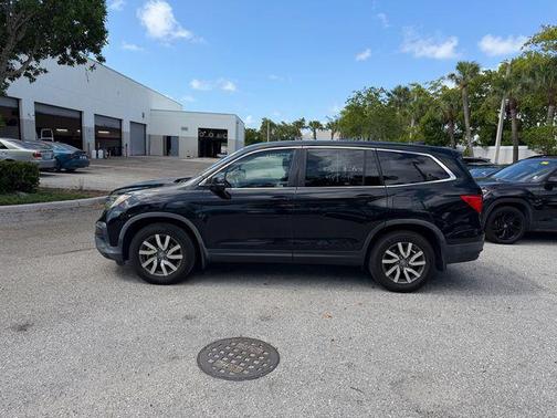 Crystal Black Pearl 2020 Honda Pilot AWD EX-L