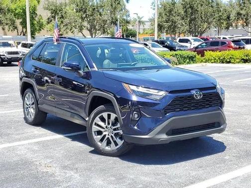 2022 Toyota RAV4 XLE Premium