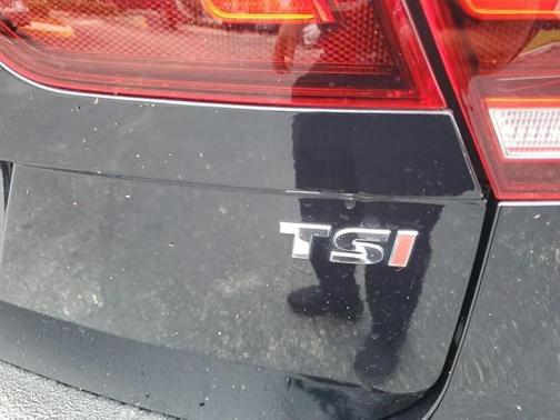 2018 Volkswagen Tiguan 2.0T SE