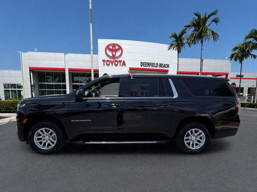 Black 2024 Chevrolet Suburban LT
