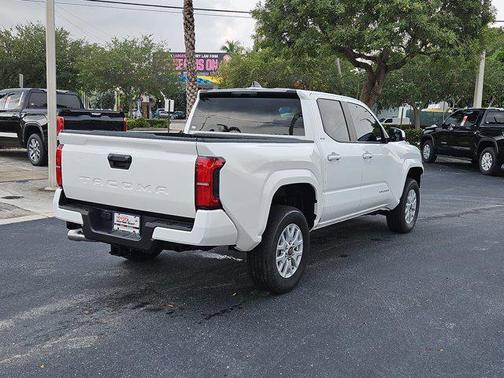 2025 Toyota Tacoma SR5