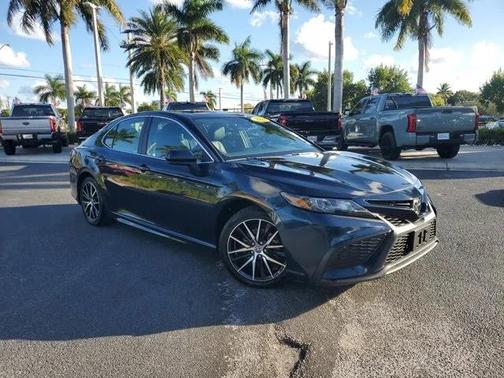 2021 Toyota Camry SE