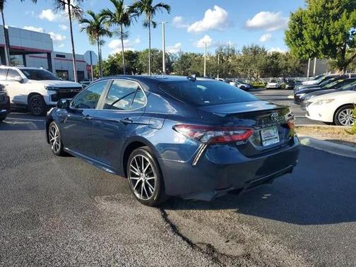 2021 Toyota Camry SE