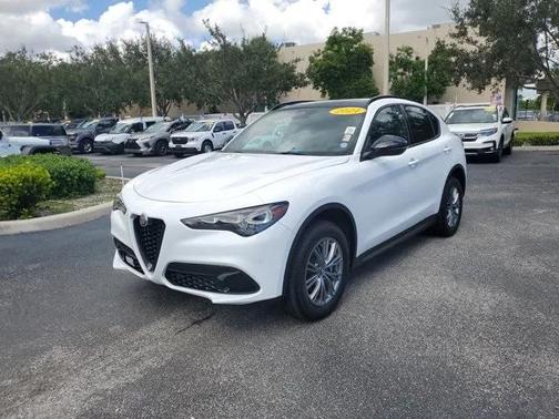 2024 Alfa Romeo Stelvio Sprint RWD
