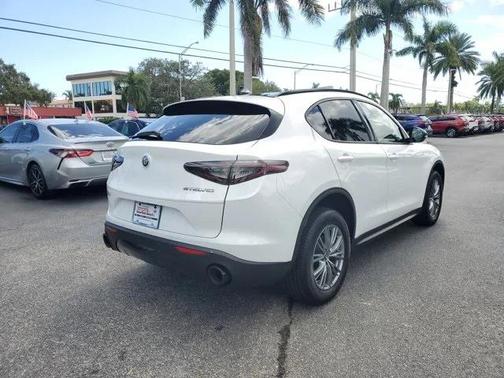 2024 Alfa Romeo Stelvio Sprint RWD