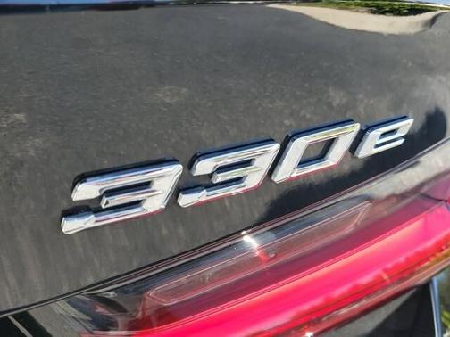 2024 BMW 330e Base