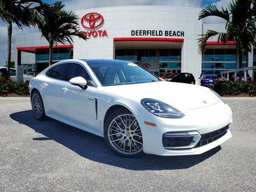 2023 Porsche Panamera 4S