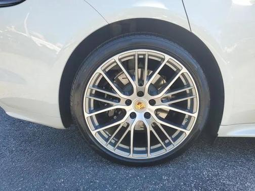 2023 Porsche Panamera 4S