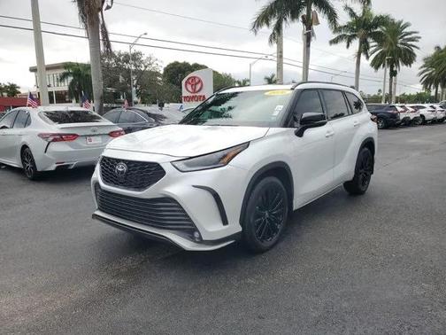 2026 Toyota Highlander XSE