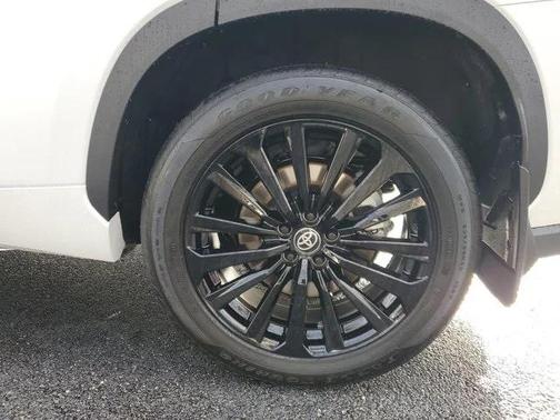 2026 Toyota Highlander XSE