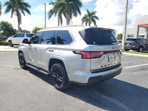 2024 Toyota Sequoia SR5