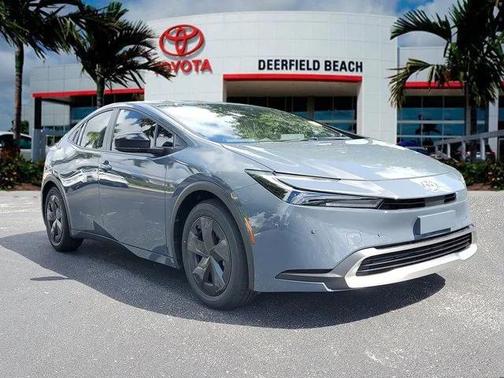 2026 Toyota Prius Plug-In Hybrid SE