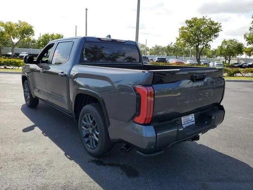 2025 Toyota Tundra Hybrid Platinum