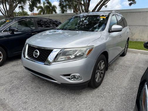 Brilliant Silver 2015 Nissan Pathfinder SV