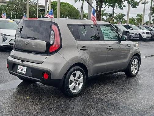 2017 Kia Soul Base