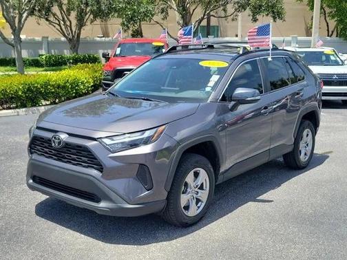 2022 Toyota RAV4 XLE