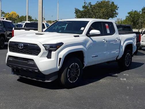 2025 Toyota Tacoma TRD Sport