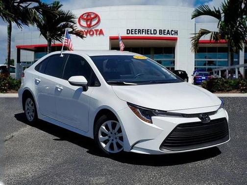 2025 Toyota Corolla LE