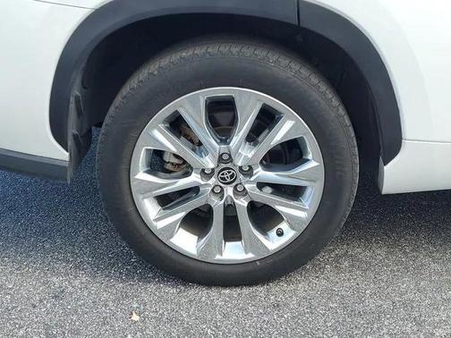 2023 Toyota Highlander Limited