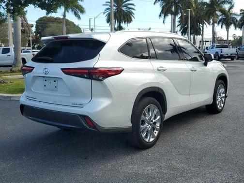 2023 Toyota Highlander Limited