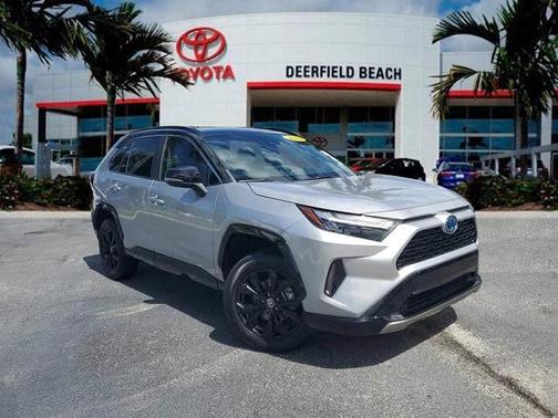 2023 Toyota RAV4 Hybrid SE