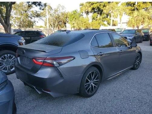 2022 Toyota Camry SE